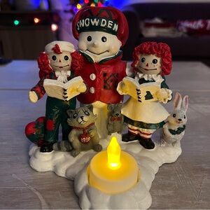 1998 Snowden Holiday Candle Holder featuring Raggedy Ann and Raggedy Andy